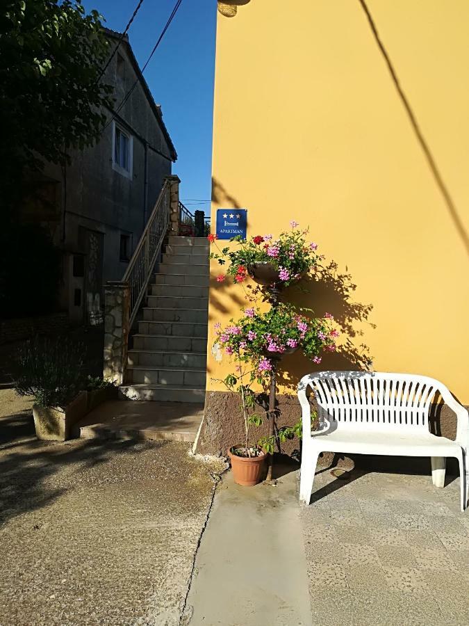 Apartment Milka *